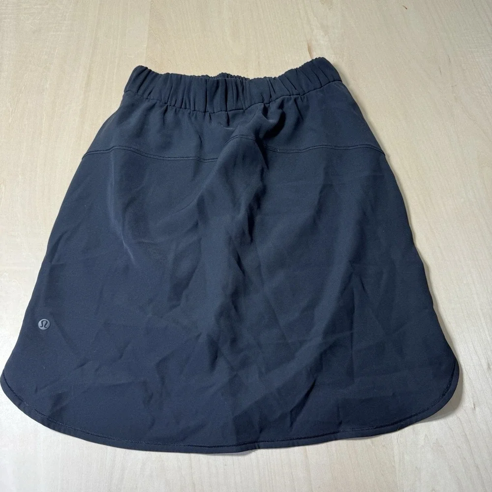 Lululemon On The Fly Skirt Woven Solid‎ Black Drawstring Elastic Waist Size 6